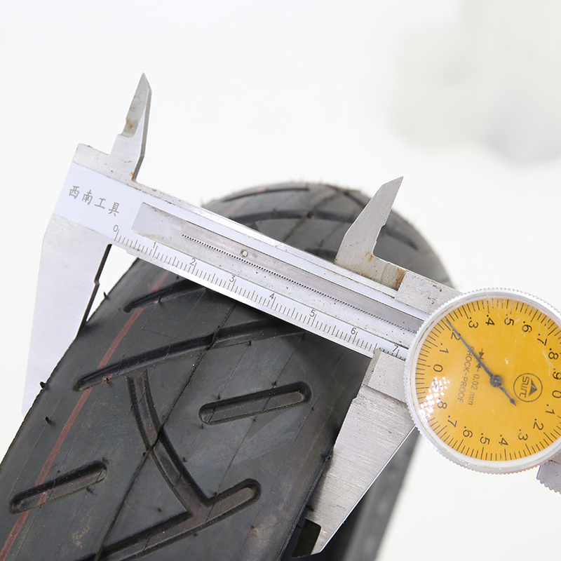 La gomma pneumatica 10X2.50 è  - Folding Electric Scooter recensione e prezzo